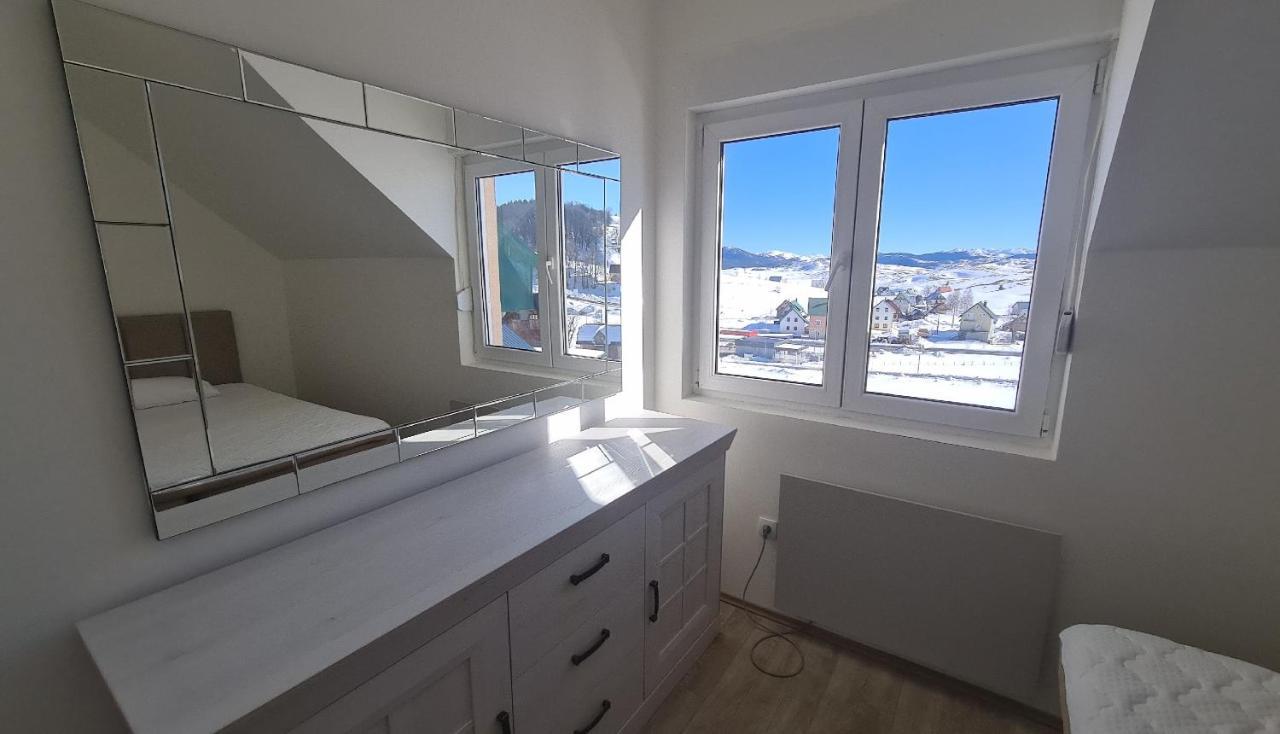 Apartment Mihaela Žabljak Exteriör bild